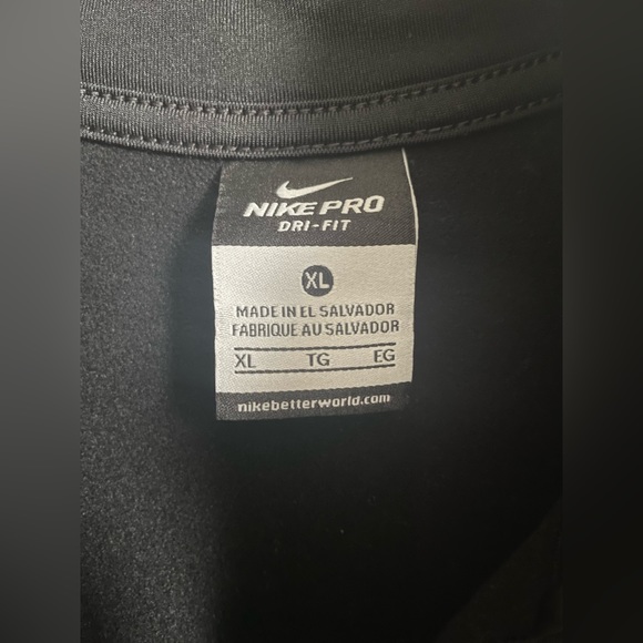 Nike Pro Women's Dri-Fit 1/2 Zip XL - Picture 3 of 4